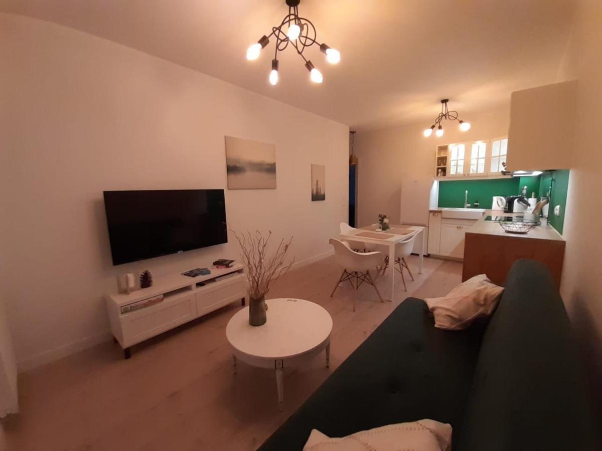 Komfortowy Apartament Przy Lesie Wejherowo Exterior foto